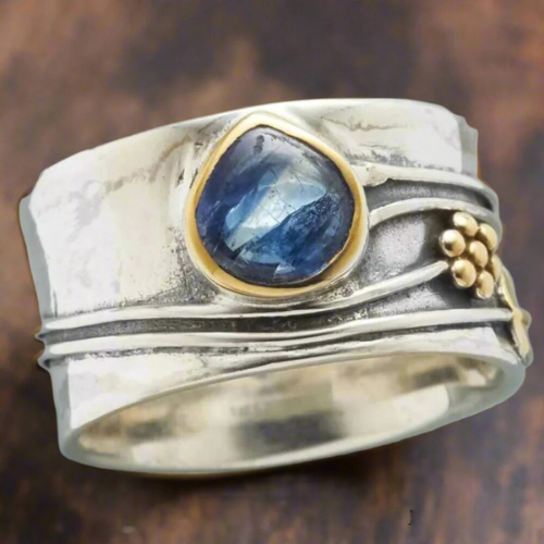 Silber and Gold Bezel Accent Ring