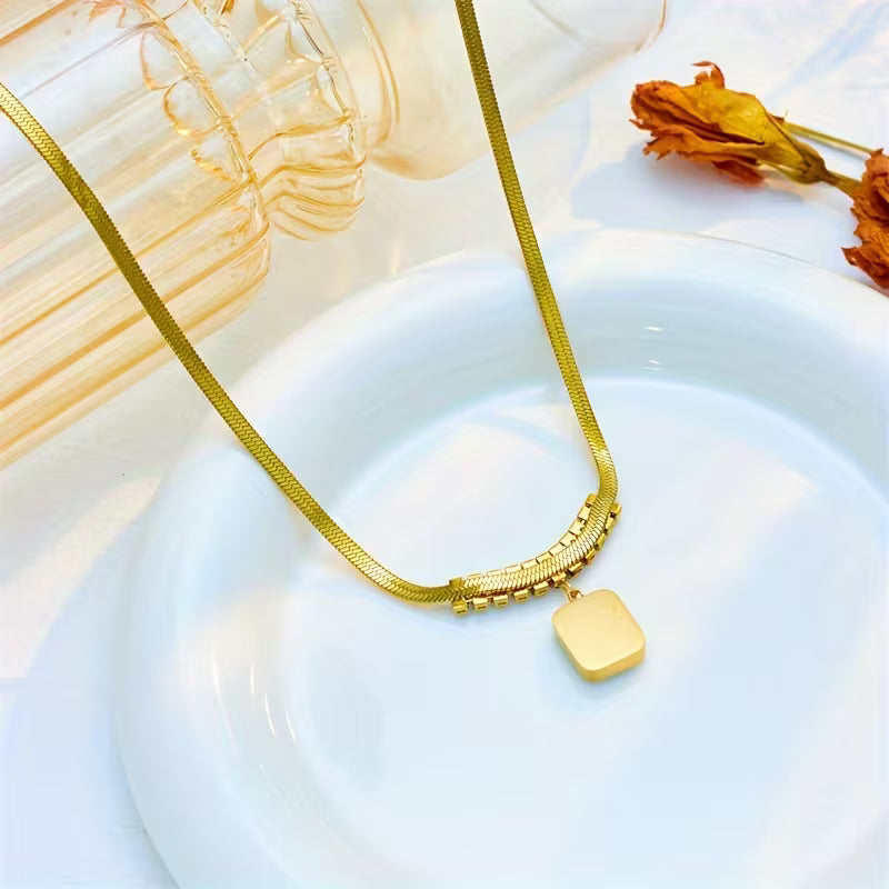 Regalia Prism Smaragd Halskette | Gold
