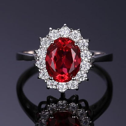 Classic Rubin Halo Ring | Weiß Gold