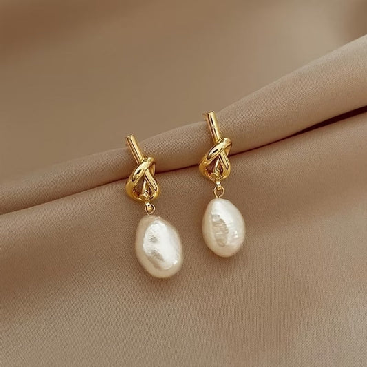 Knotted Perle Elegance Ohrringe