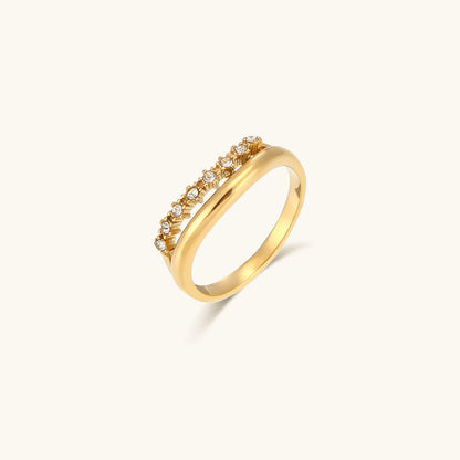 Adeline Diamant Simulant Gold Ring