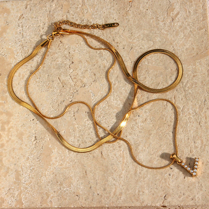 Fiona Layered Gold Initial Letter Halskette