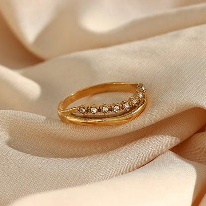 Adeline Diamant Simulant Gold Ring