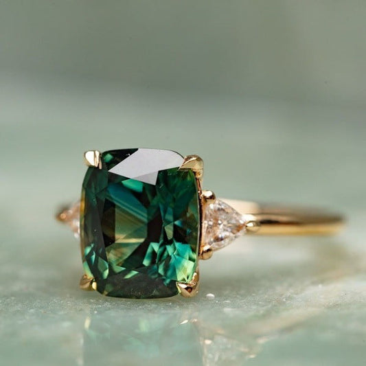 Gold Smaragd Solitaire Ring