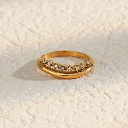 Adeline Diamant Simulant Gold Ring