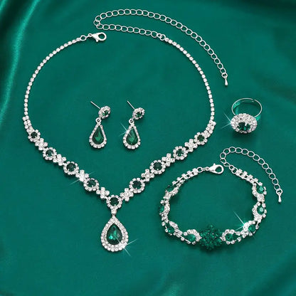 Adriana Lysandre Schmuckset | Weiß Gold