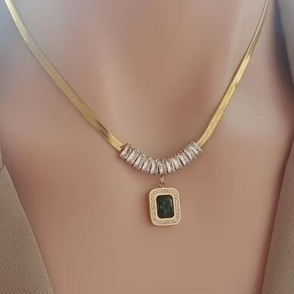 Regalia Prism Smaragd Halskette | Gold