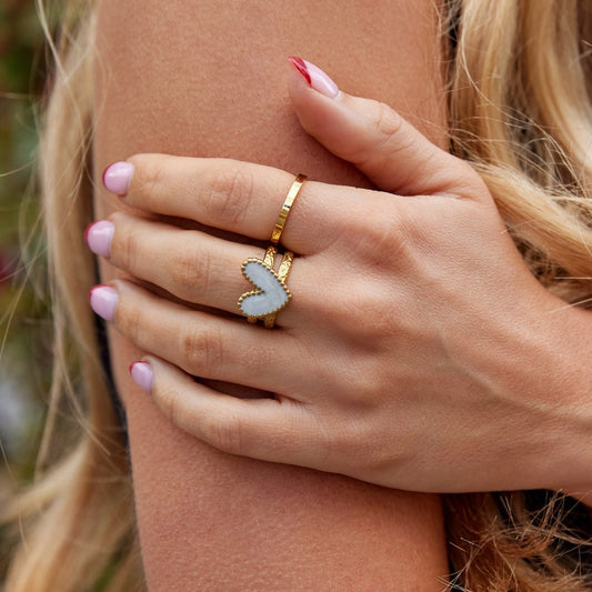 Gold Herz Motif Ring